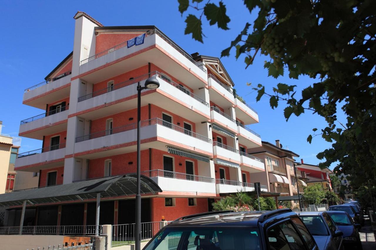 Maestrale Canova Apartments 카오를레 외부 사진